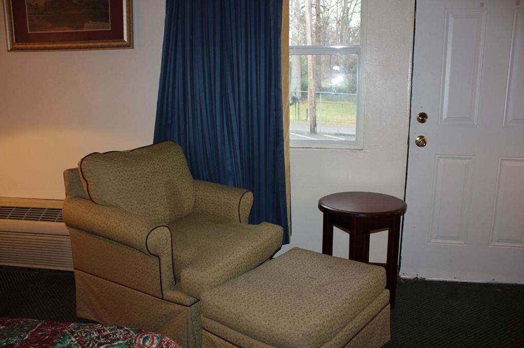 Executive Inn - Knoxville Ruang foto